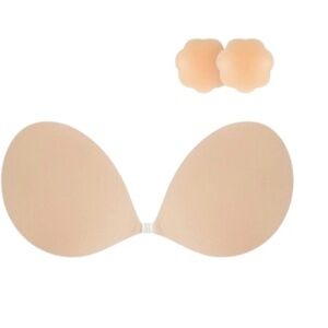 NWT Niidor Resuable Strapless Adhesive Backless Bra